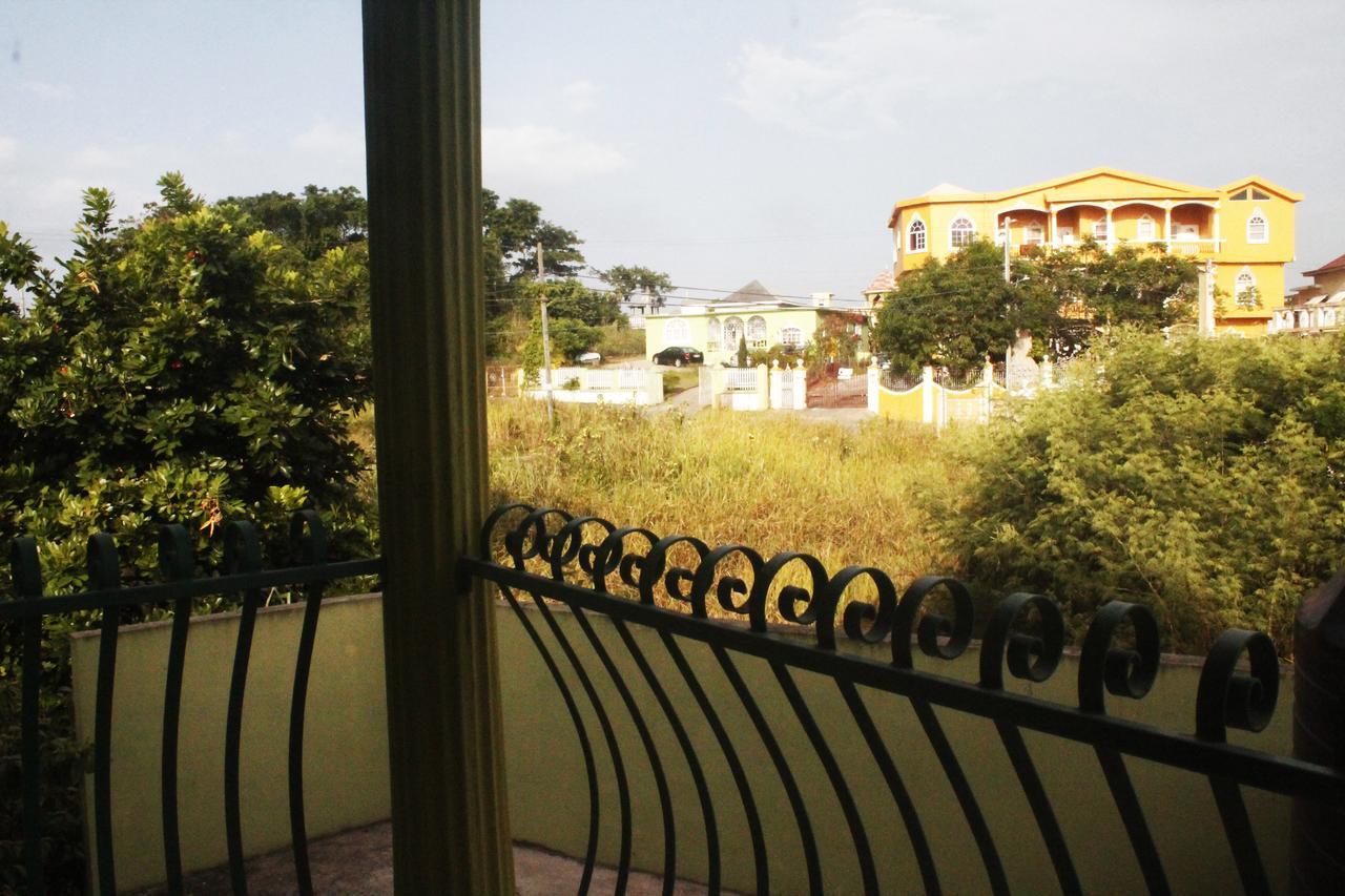Yaad Hostel Montego Bay Exterior photo